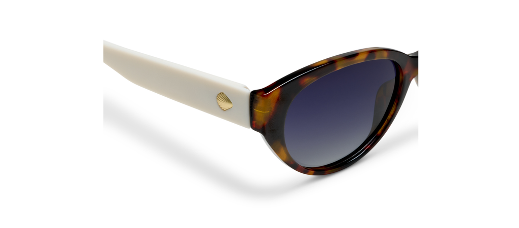 En Route (Sunglasses)