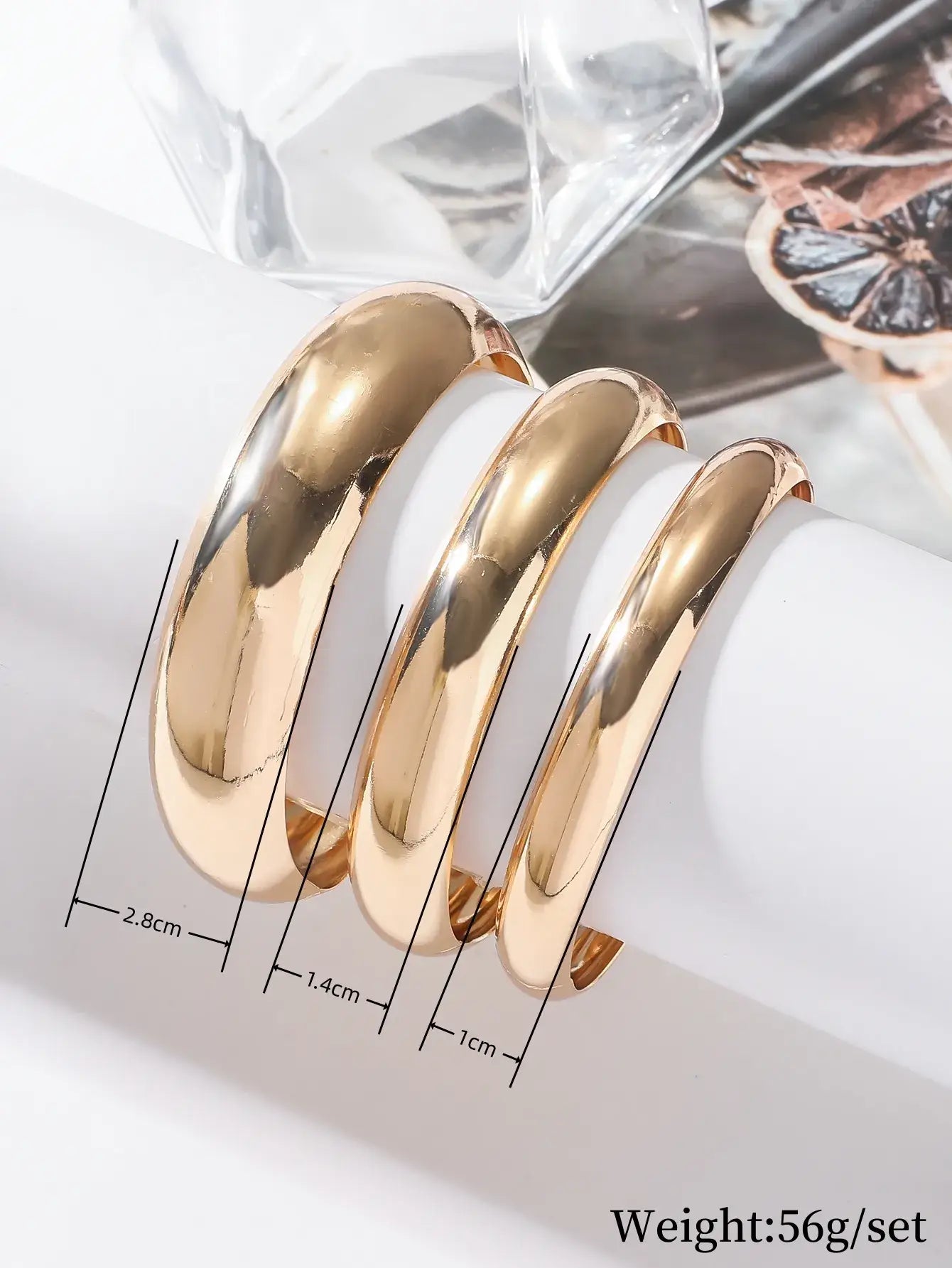 Bangle bracelet