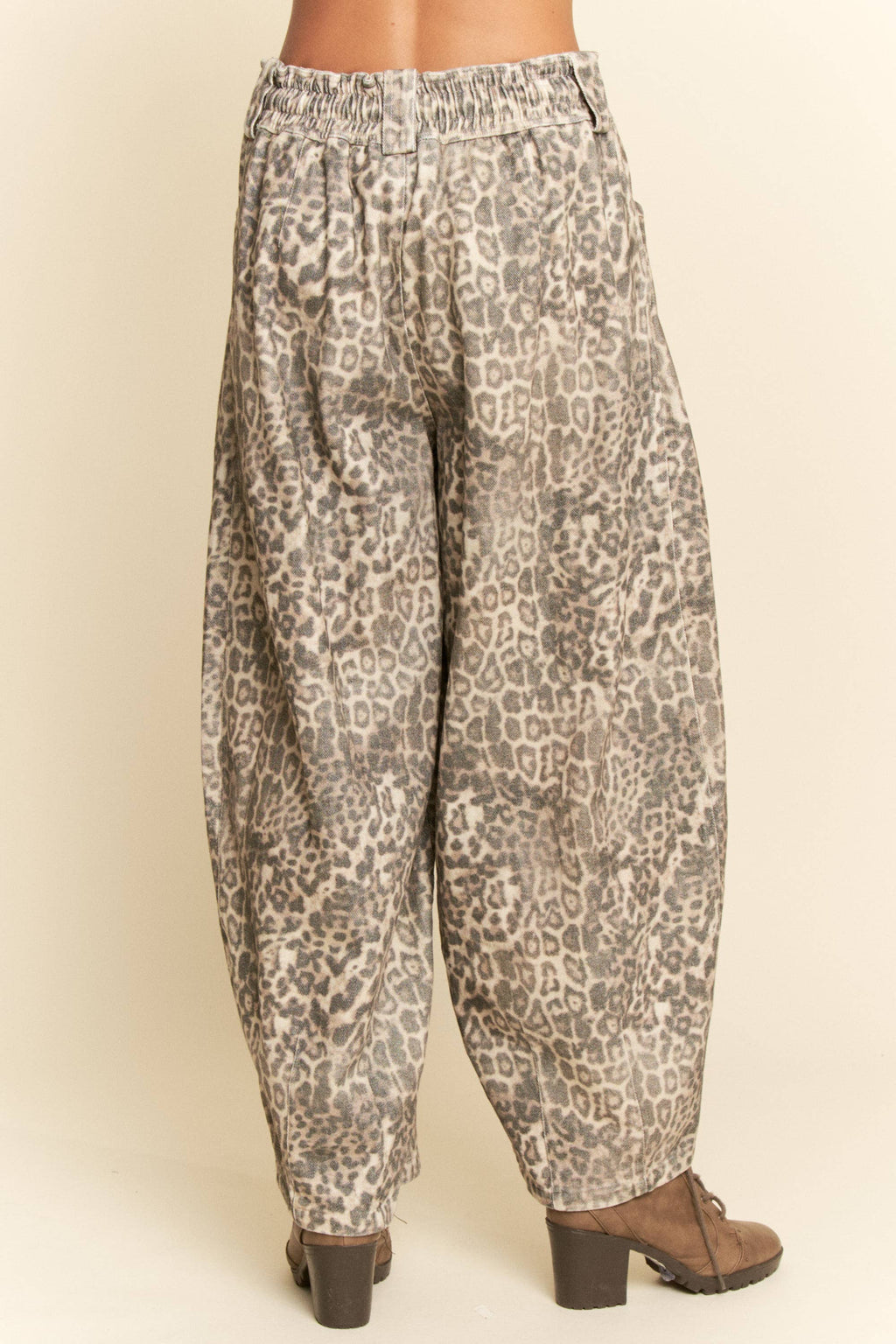WASHED LEOPARD DENIM ELASTIC JEAN PANTS