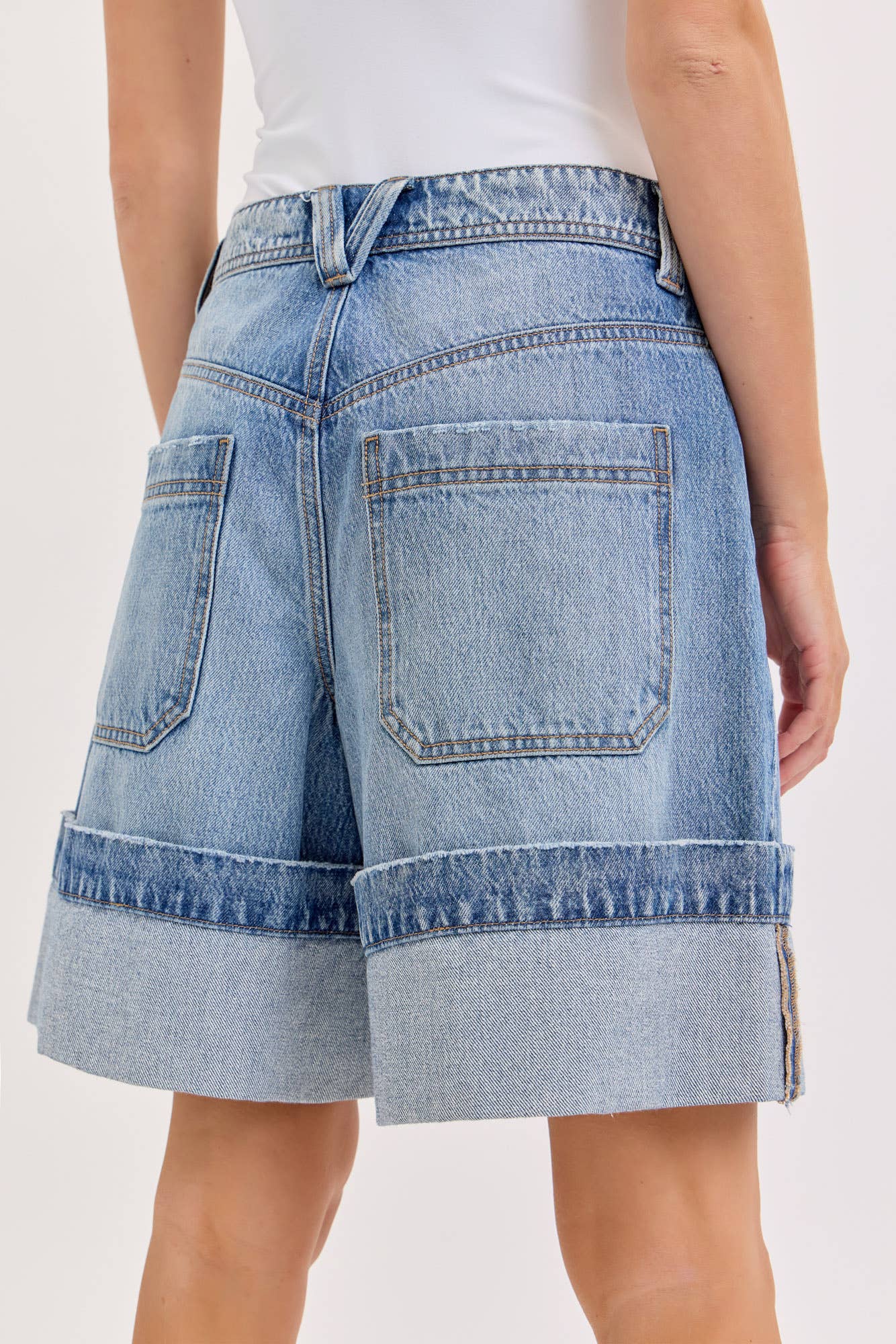 Mid Waist A-Line Bermuda with Hight Cuff [WV69701M]