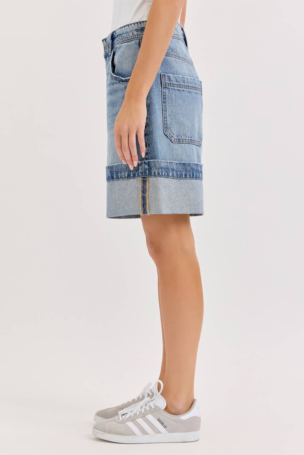 Mid Waist A-Line Bermuda with Hight Cuff [WV69701M]