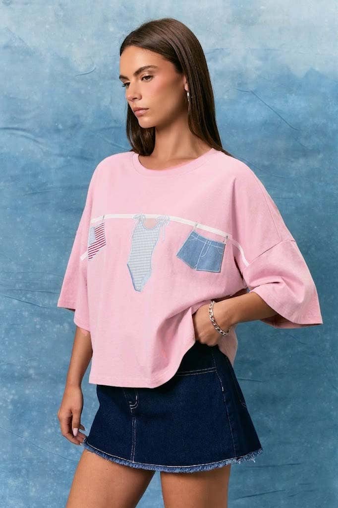 SHORT SLEEVE TOP WITH "AMERICANA" GRAPHIC DETAIL